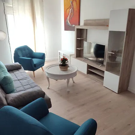 La Casona Vivienda Uso Turistico Recien Reformada En El Centro De Vilagarcia. *