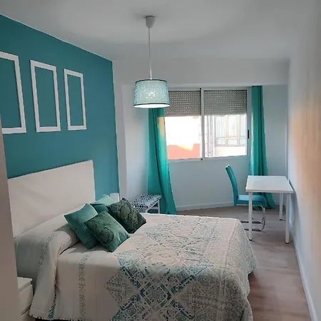 La Casona Vivienda Uso Turistico Recien Reformada En El Centro De Vilagarcia. Apartment *