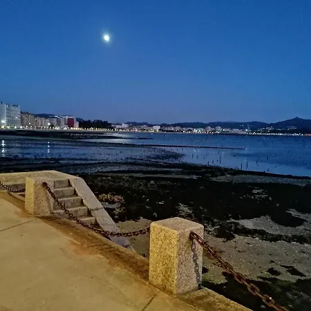 La Casona Vivienda Uso Turístico Recién Reformada En El Centro De Vilagarcía. Vilagarcia de Arousa